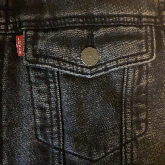 Gently used kids Levi’s jacket. - Picture 4 of 5
